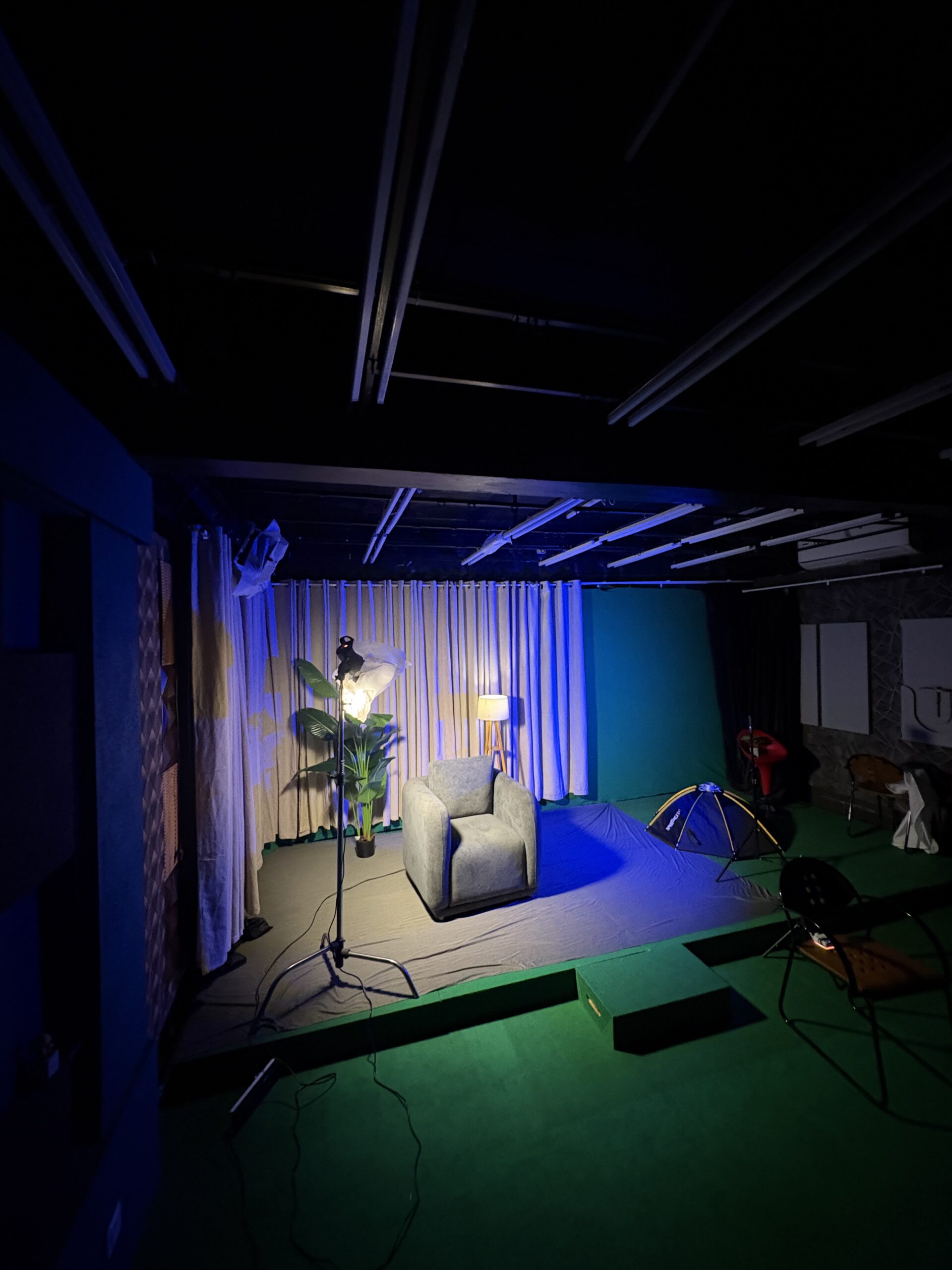 KochiLab shoot floor view